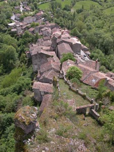 Les toits du village de Penne d'Albigeois, vus du chteau.