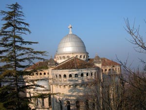 La basilique Notre Dame de Peyragude.