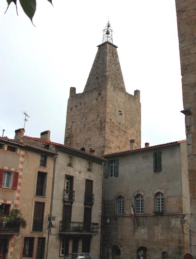 Villefranche de Conflent: la tour de la Viguerie.