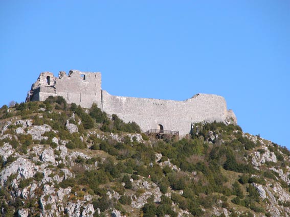 Arrivée au château de Montségur.