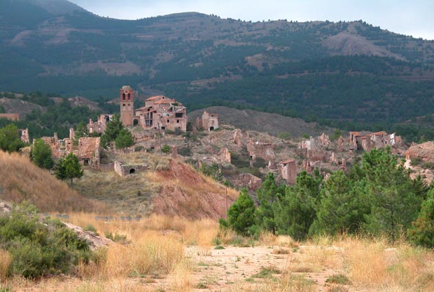 Les traces de Dinosaures en Rioja, les Bardenas, le monastère de la Oliva et Ujué.