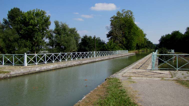Le pont-canal de Buzet-sur-Baïse