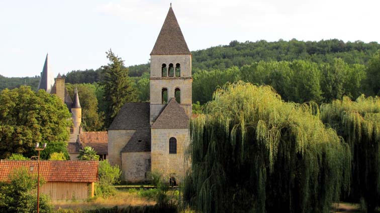 L'église de saint Léon-sur-Vézère