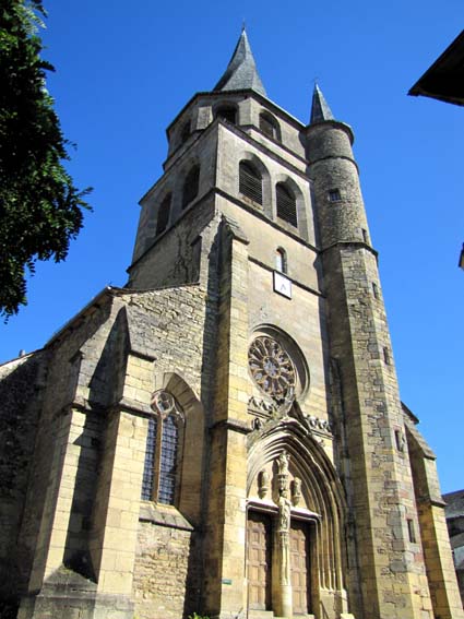 L'église de Saint Côme d'Olt