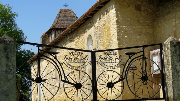 Le portail de Notre-Dame-des-Cyclistes
