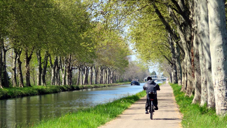 Le canal latéral à la Garonne