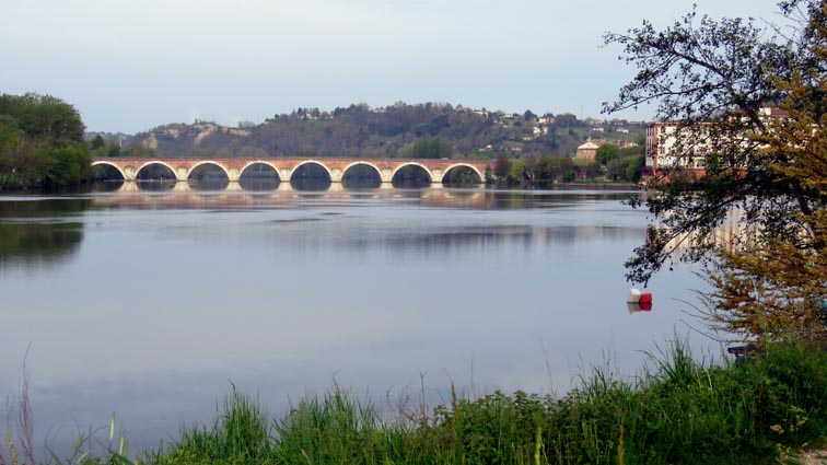 Pont Napoléon sur le Tarn à Moissac