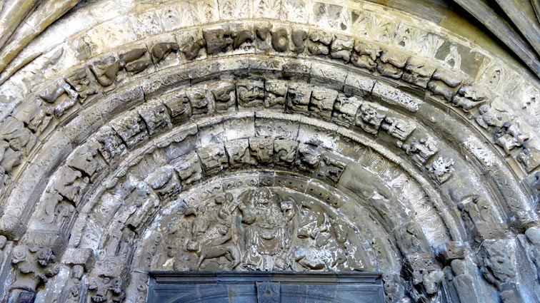 Portail de l'église San Esteban