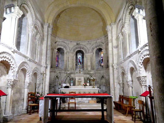 Choeur de l'église Saint-Saturnin de Moulis-en-Médoc