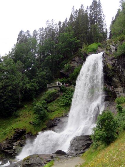 Steinsdalfossen 