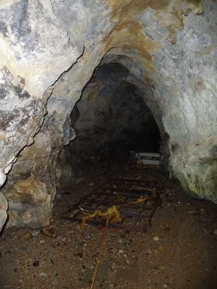 Première galerie de la grotte protohistorique du phare de Biarritz