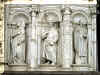 Statues  gauche du portail de la collgiale Santa Maria.