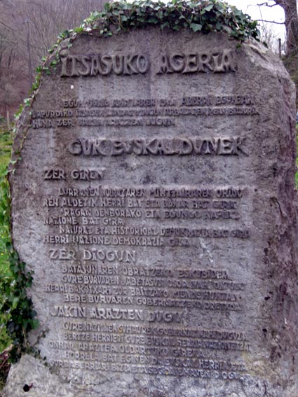 Stèle de la charte d'Itxassou