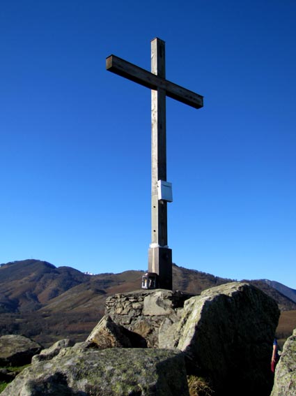 La croix du sommet du Béout