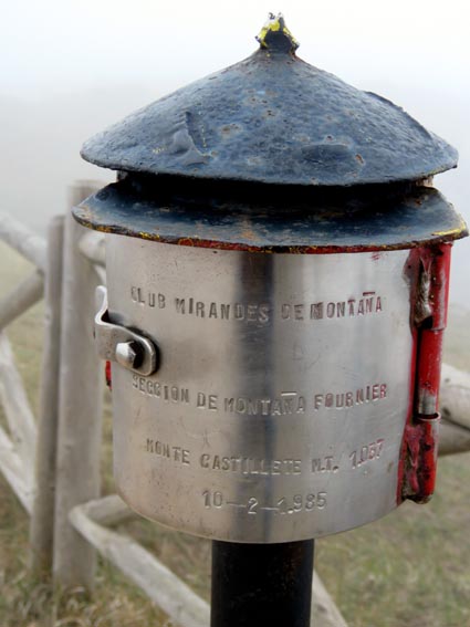 Un "buzon" indique "Monte Castillete - 1037m".