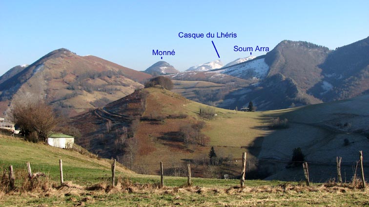 Du camping-car, dernier regard sur le Monné et le Casque du Lhéris.