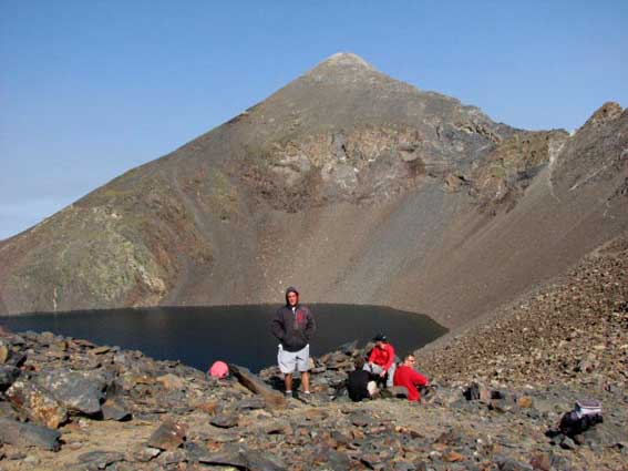 Col d'Enfer: lac de Tebarray et pic de Pondiellos, avec le col de Piedrafita sur la droite.