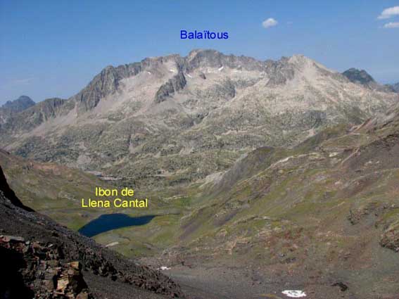 Balaïtous et ibon de Llena Cantal.