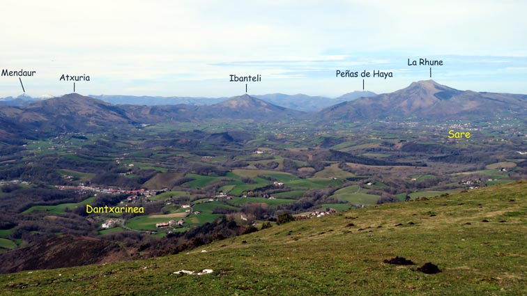 Mendaur, Atxuria, Ibanteli, Peñas de Haya et la Rhune.