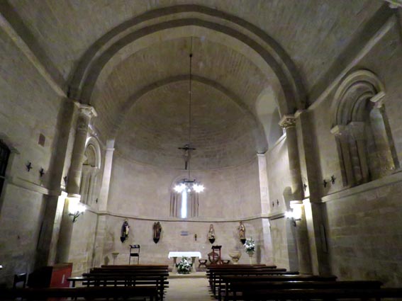 Nef de l'église de Villamayor de Monjardín
