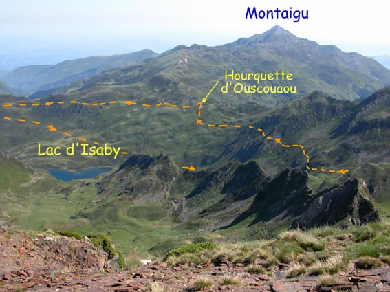 Le lac d'Isaby et le Montaigu avec une partie de notre itinéraire.