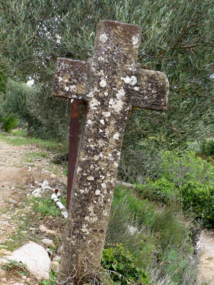 Croix de pierre