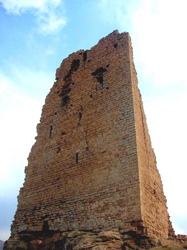 Le mur Ouest de la tour.