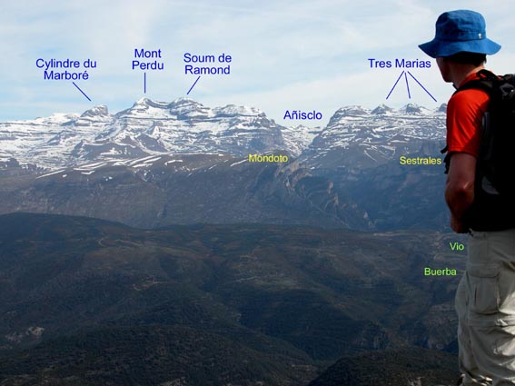 Zoom sur Anisclo et le Mont Perdu