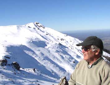 Le pic des Escurets vu depuis le sommet de Garrail.